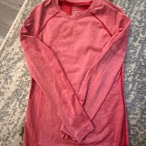 Figs Seamless Red Top